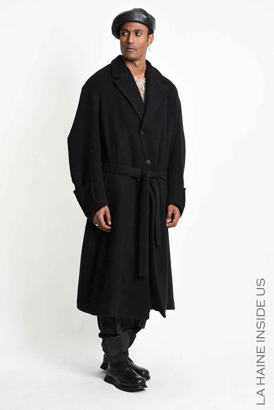 M1367 Overcoat - Black Wool Blend Cloth Pleated Sleeves Wooden Buttons Italian Men's