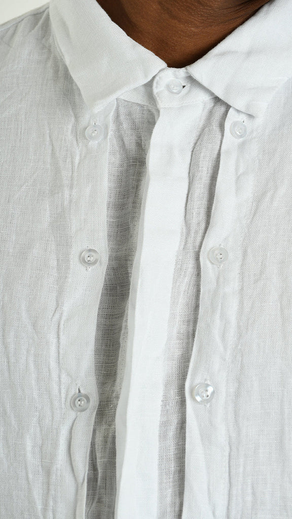 A33R M102425 SHIRT in white linen with panel button closures.