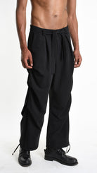 A33R M102625 TROUSER Cargo Fluido with Pinces Black