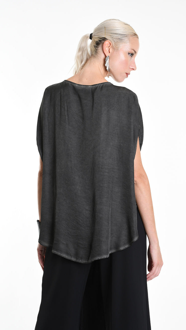 A34B W508425 BLUSA Over Satin Viscose Dyed Cold Black