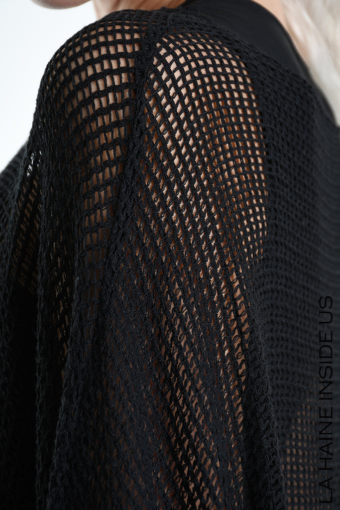 A34M W509725 SWEATER Over Asymmetric Net Black.