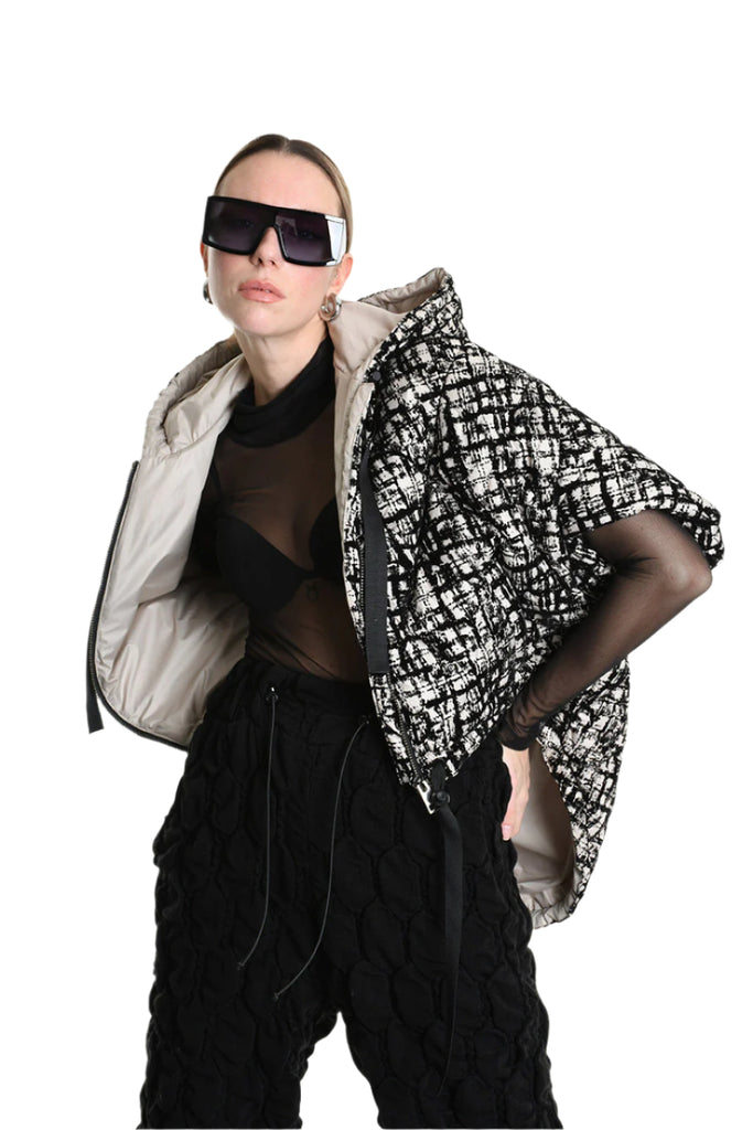 4P W5216 CAPE Oversized Sleeveless in Flocked Nylon, 150g Padding, Black. LA HAINE INSIDE US