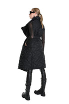 4P W5217 DOWN VEST Sleeveless in Matte Nylon, 150g Padding, Black. TEPHRA