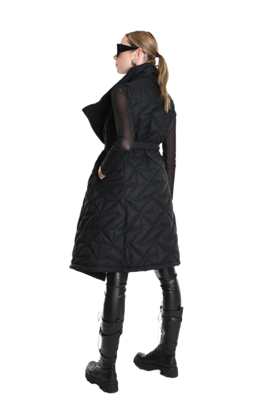 4P W5217 DOWN VEST Sleeveless in Matte Nylon, 150g Padding, Black. TEPHRA