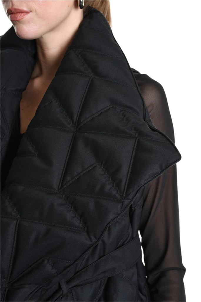 4P W5217 DOWN VEST Sleeveless in Matte Nylon, 150g Padding, Black. TEPHRA