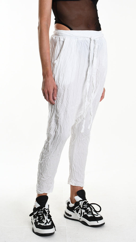 A34R W504125 TROUSER Over Cotton Organic Crumpled White.