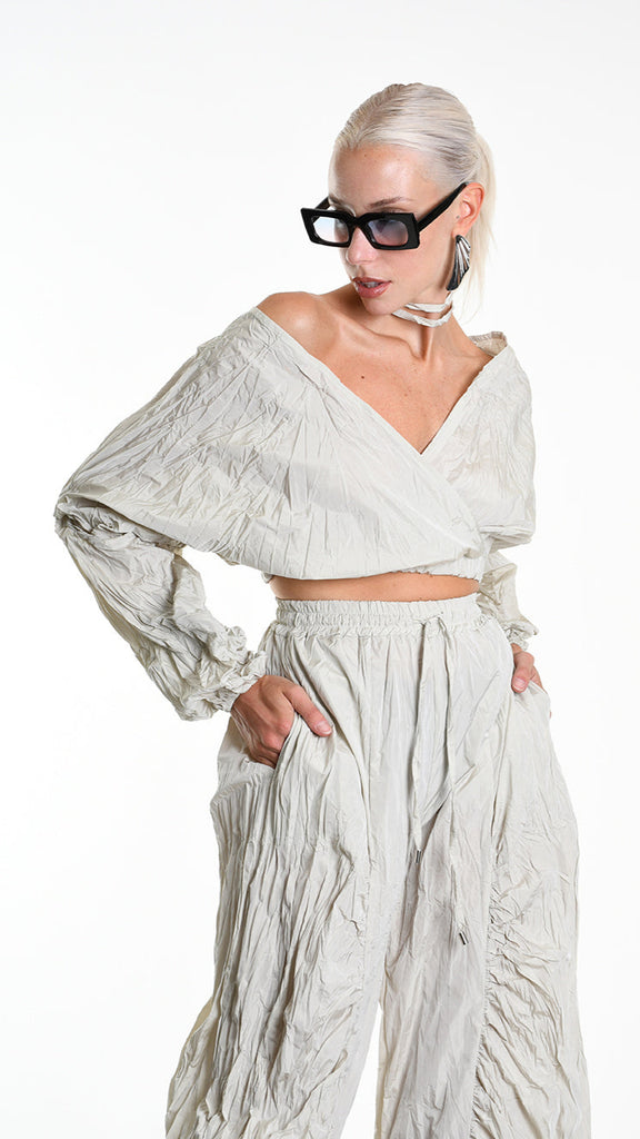 A34R W509325 TOP Crop Taffeta Crumpled Sand.