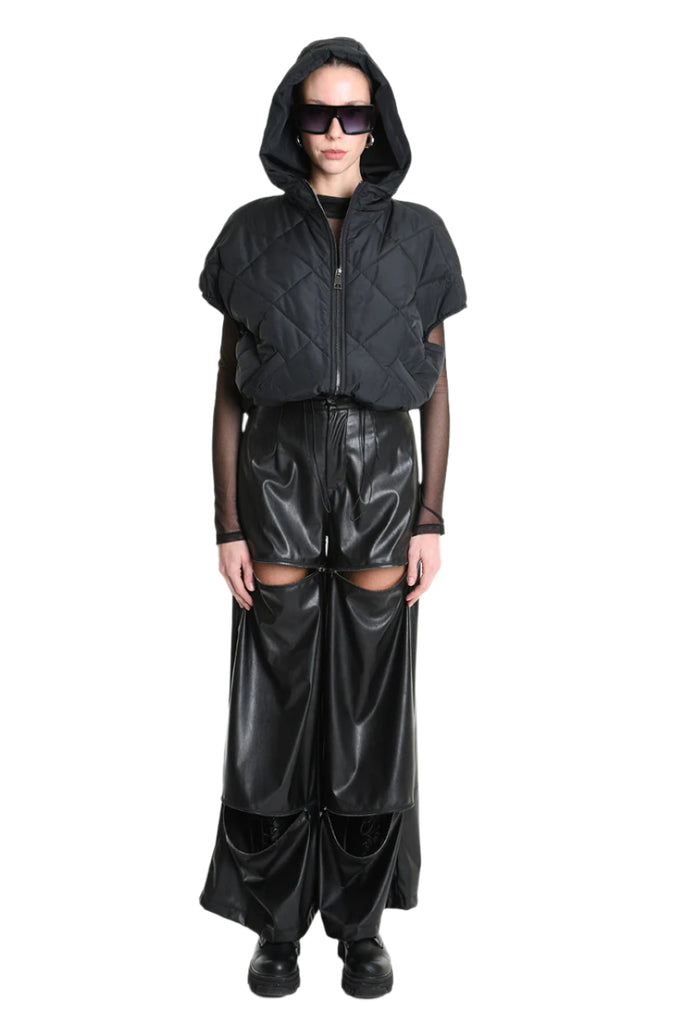 4R W5196 BOMBER Oversized Sleeveless in Quilted Chiffon, Black. TEPHRA