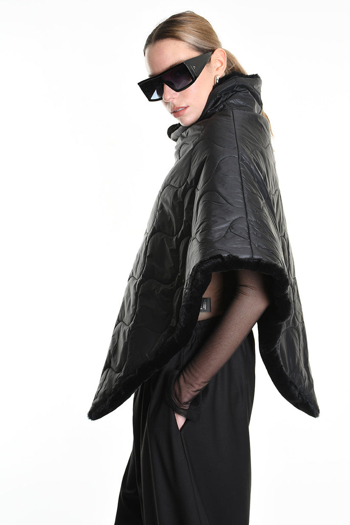4- W5166 PONCHO Double-faced in Quilted Nylon, UNISEX, Black. TEPHRA