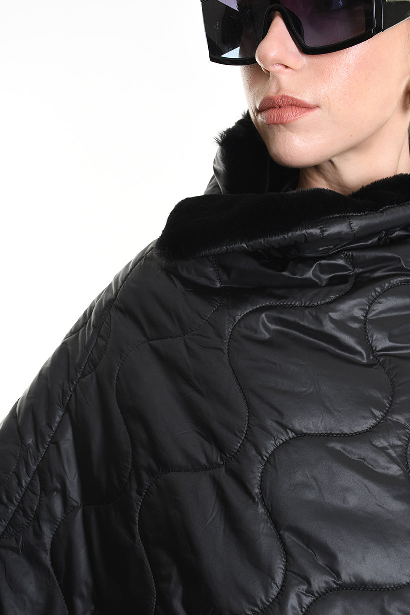 4- W5166 PONCHO Double-faced in Quilted Nylon, UNISEX, Black. TEPHRA