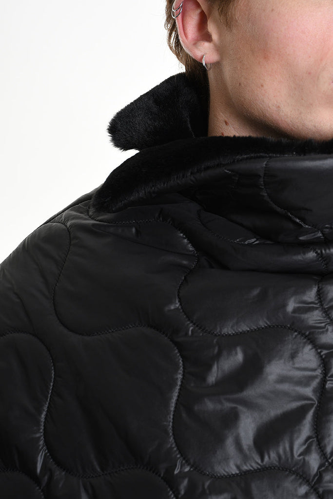 4- W5166 PONCHO Double-faced in Quilted Nylon, UNISEX, Black. TEPHRA