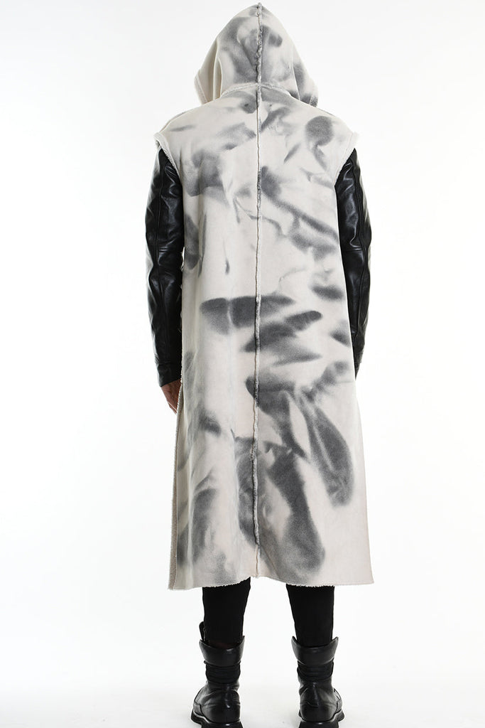 4- W5169 SLEEVELESS COAT in Printed Dyed Faux Shearling, UNISEX, White. TEPHRA