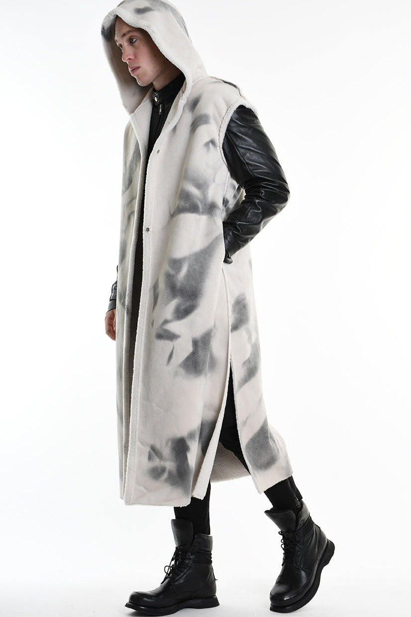 4- W5169 SLEEVELESS COAT in Printed Dyed Faux Shearling, UNISEX, White. TEPHRA