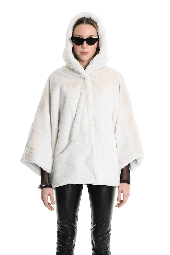 4- W5173 JACKET Oversized in Lined Faux Fur, White. TEPHRA
