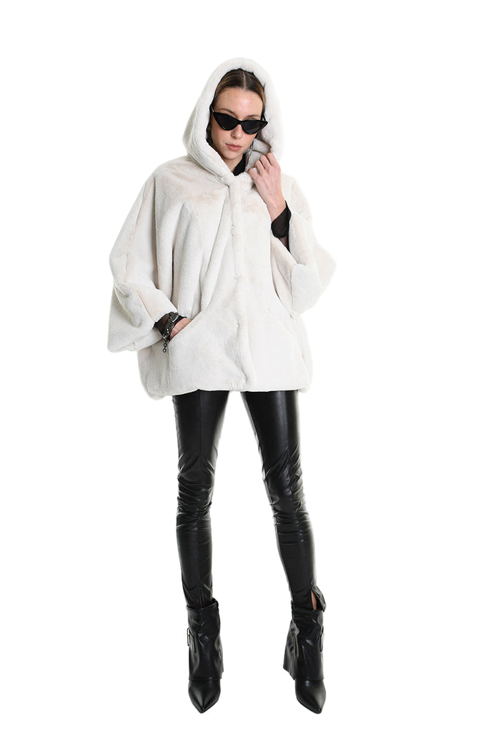 4- W5173 JACKET Oversized in Lined Faux Fur, White. TEPHRA
