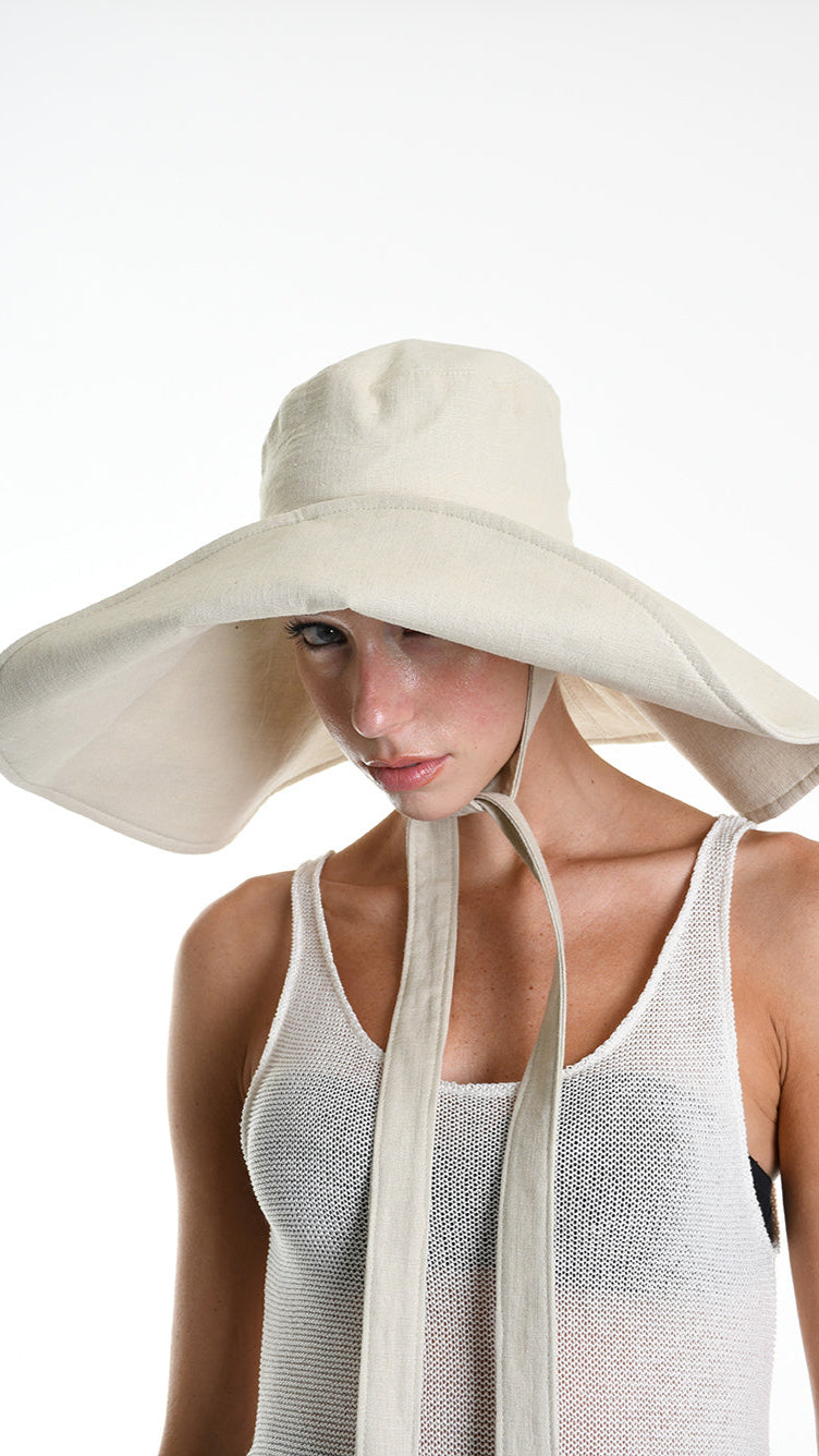 A34Y W510625 HAT Linen Cotton & Lined Ecru