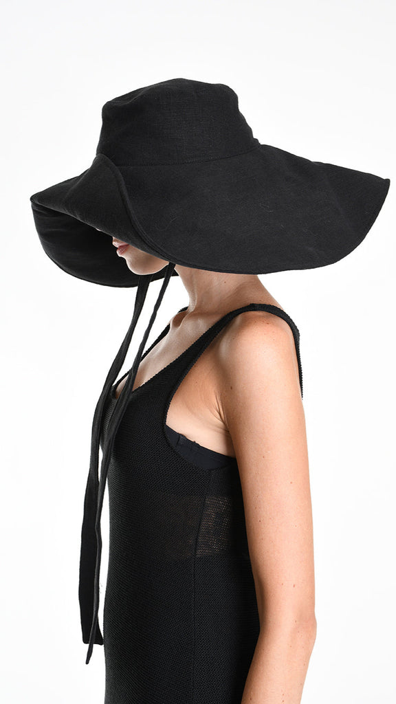 A34Y W510625 HAT Linen Cotton & Lined Black.