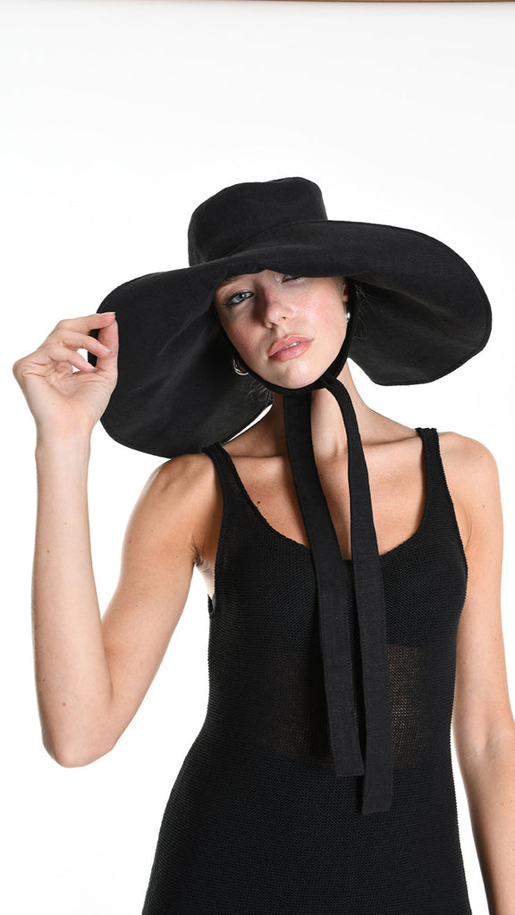 A34Y W510625 HAT Linen Cotton & Lined Black.