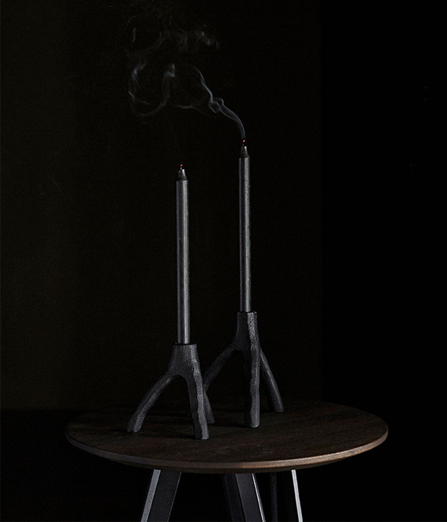 Candle holder Aion S - Black Casted Iron - W13xL15xH13,4 cm MUUBS