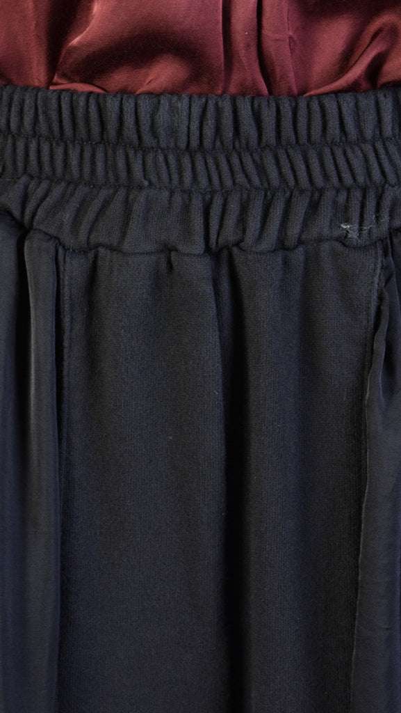 A39B SM18525 Cold Dyed Fleece & Black Satin PANTS