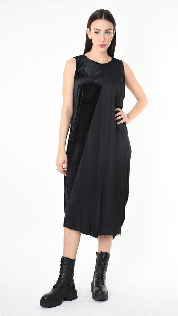 A39B SM46625 Dress in black chenille and viscose satin, sleeveless with unique details.