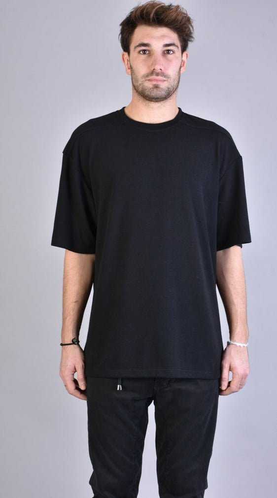 A32 ZX98LA23 Oversize Black Knitted T-Shirt T-Shirt XAGON