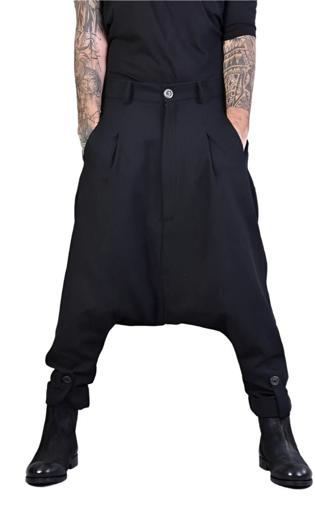 A33B LM00125 Black pants