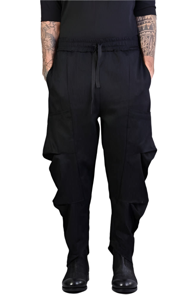 A33B LM022 BLACK Pants