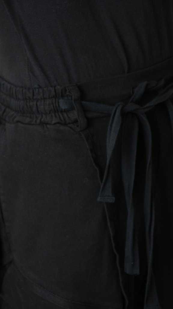 A33B LM19125 TROUSER Cargo Cotton Stretch Dyed Hot Black.