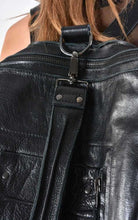 A33I LM16924D Black Leather Bag