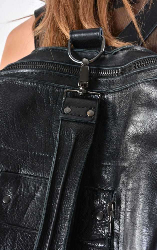 A33I LM16924D Black Leather Bag