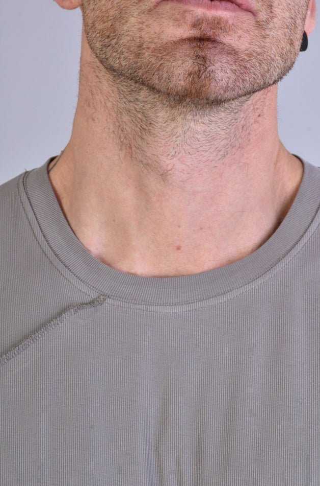 A33J LM062 FANGO Asymmetric Modal Regular T-shirt.