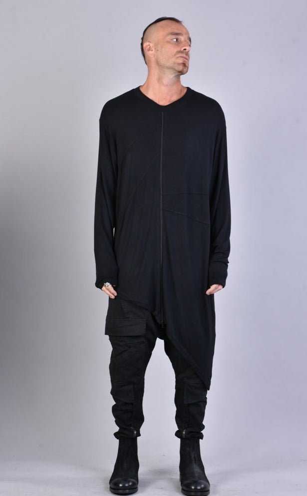 A33M LM04023 BLACK Oversize Sweater.