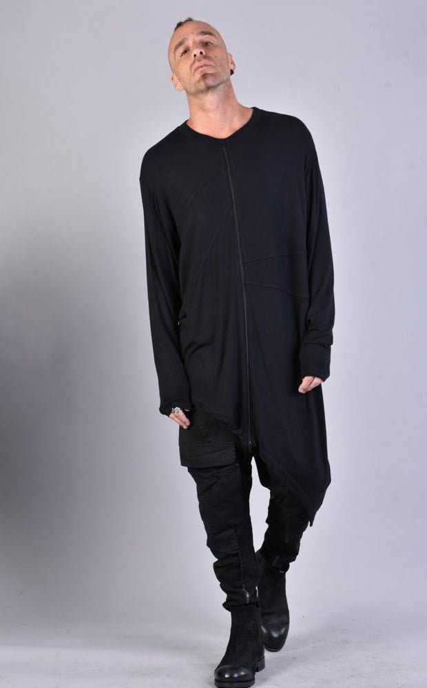 A33M LM04023 BLACK Oversize Sweater.