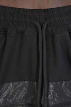 A33M ONKARA23 Womans black bottoms