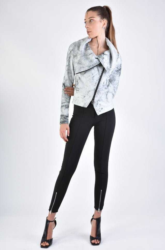 A33O LM17324D Creme Leather Jacket.