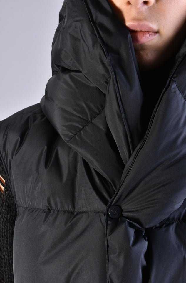 Sleeveless black down jacket with padded design, A33P LM068 BLACKD.