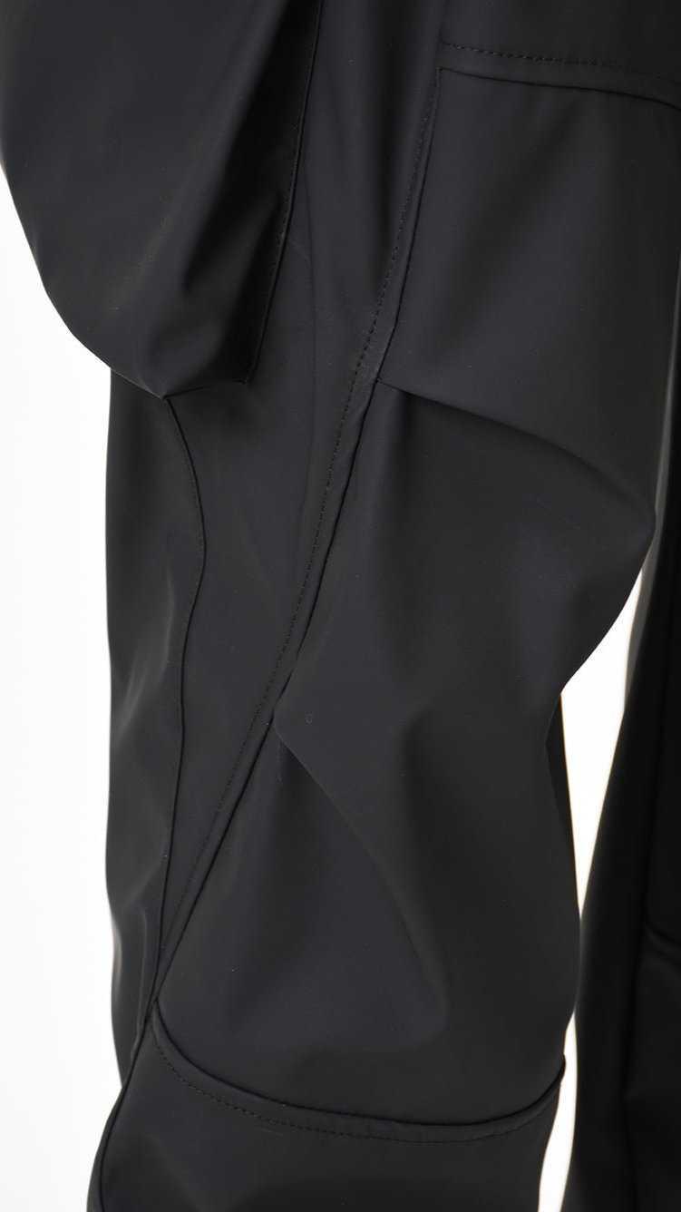 A33Z LM14725 TROUSER Cargo Rubberized Technical Fabric﻿ Black