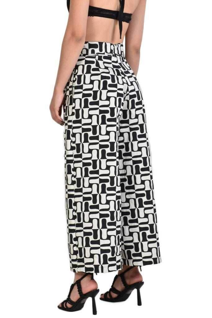 A34B ARIETE23 BLACK Pants Woman