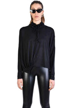 A34J LW636 BLACK Top Woman
