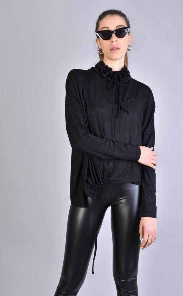 A34J LW636 BLACK Top Woman