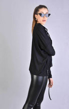 A34J LW636 BLACK Top Woman