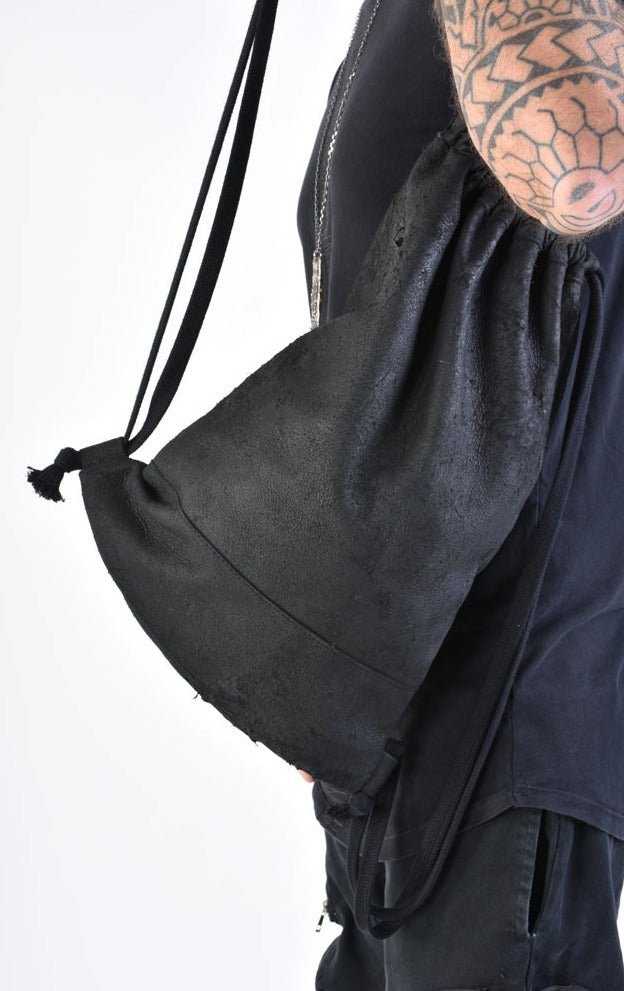 A34O LW76024 Black Leather Bag.