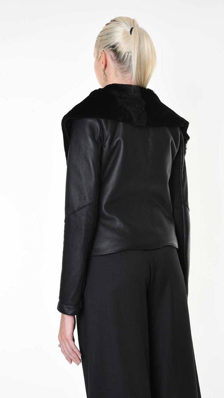 A34O LW92025 JACKET Shearling Black