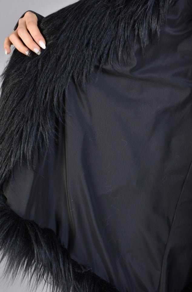 A34Q LW527 BLACK Lined Faux Fur Sleeveless Coat
