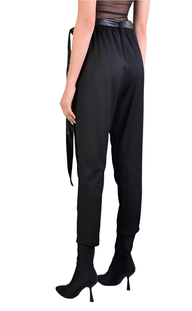 A34R LW51223 BLACK Fluid Regular Trousers