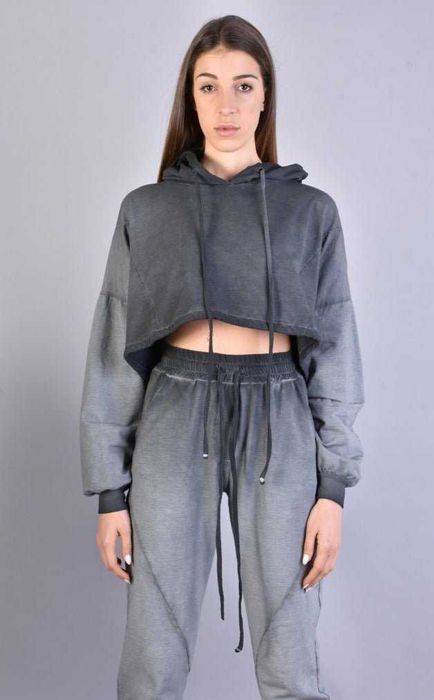 A34V LW57324 Asymmetric Crop Sweatshirt.