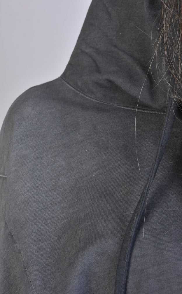 A34V LW57324 Asymmetric Crop Sweatshirt.