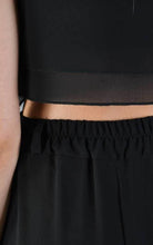 A34V LW73824 TOP Crop Asymmetric Georgette Doubled Black