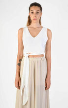 A34V LW73824 TOP Crop Asymmetric Georgette Doubled White